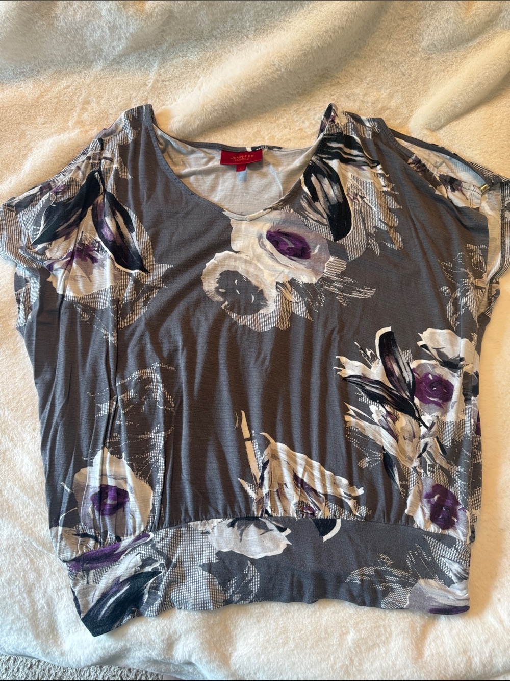 Jennifer Lopez Gray Floral V Neck Short Sleeve Open Shoulder Top